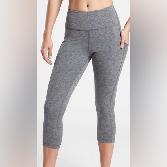 Athleta Ultimate Stash Pocket Capri XS - Picture 4 of 5